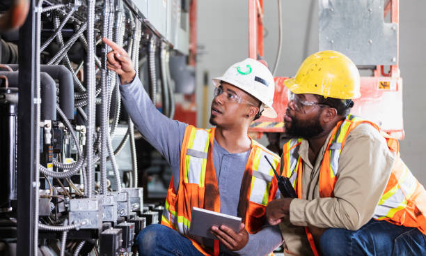 Best Electrical Contractors for Businesses  in Elmhurst, IL